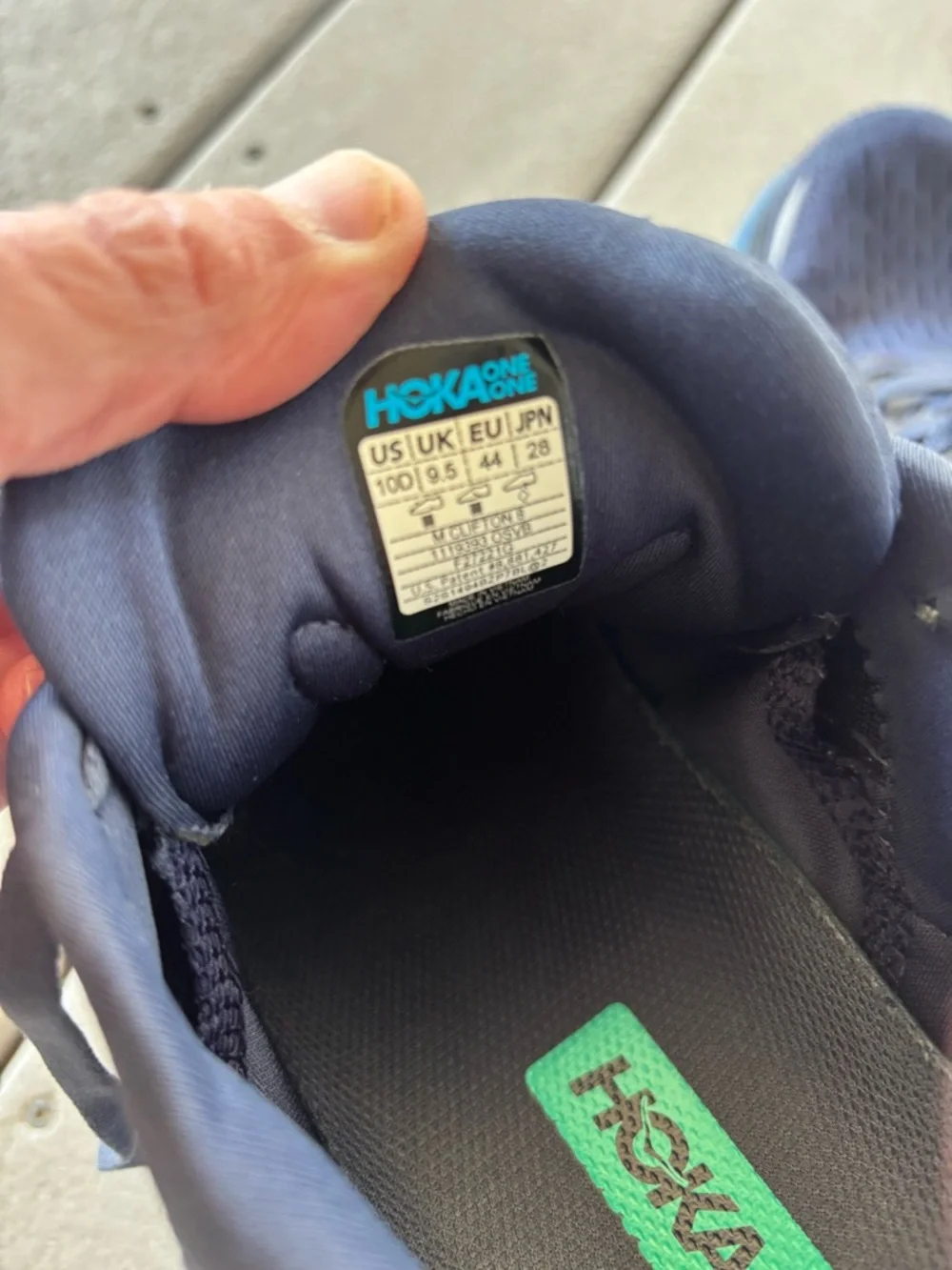 Hoka Clifton 8 Running Shoes in Navy with Teal Logo - Picture 4 of 10